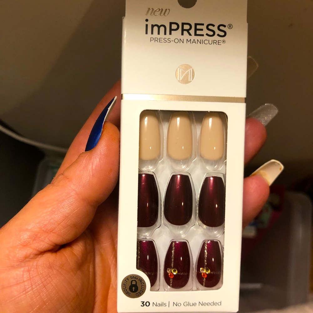 imPRESS NAILS